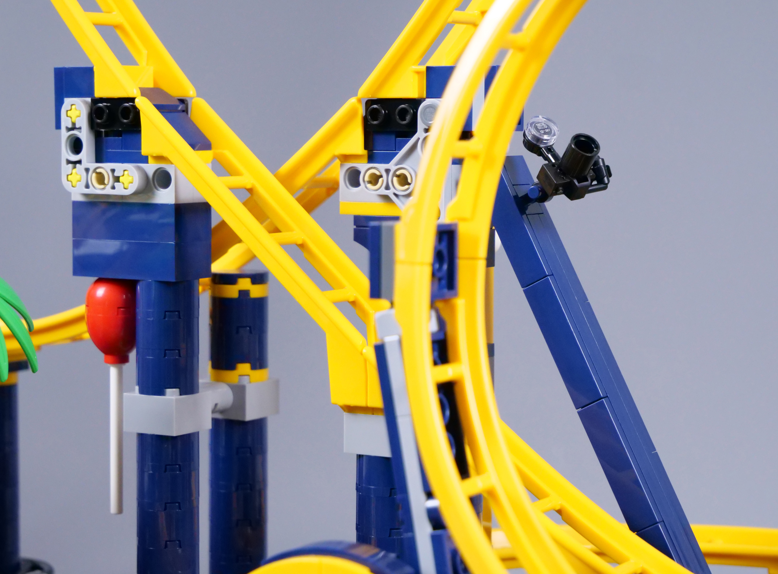 LEGO 10303 Loop Coaster review Brickset